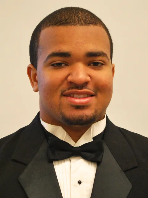 Professional headshot of Dwayne Gibbons, Beautillion Leadership Academy Class of 2013.