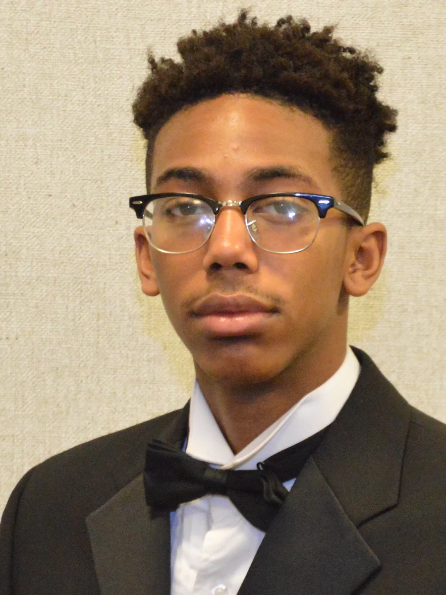 Professional headshot of Myles Drayton, Beautillion Leadership Academy Class of 2017.