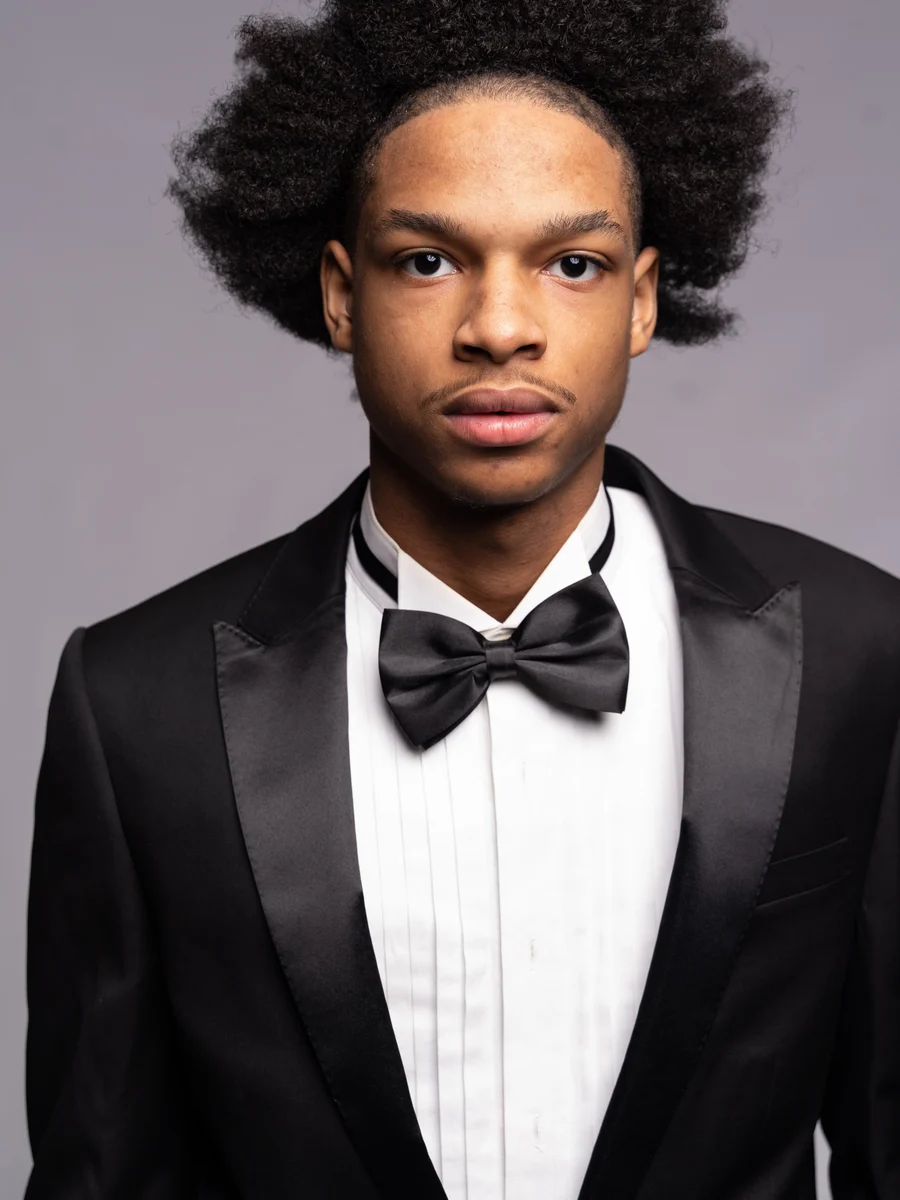 Professional headshot of Kenneth Carter Jr., Beautillion Leadership Academy Class of 2021.